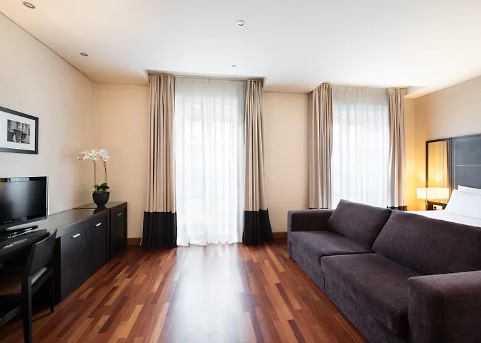 Hoteles cerca de Iglesia del Carmen